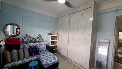 Blk 337 Jurong East Avenue 1 (Jurong East), HDB Executive #573983531